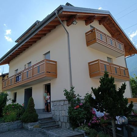 Apartament Mansarda A Carciato, Trilocale In Montagna Dimaro Zewnętrze zdjęcie