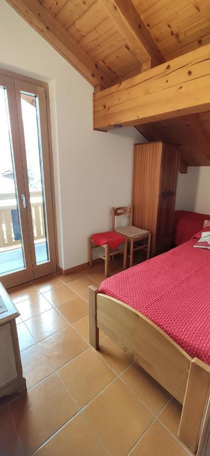 Apartament Mansarda A Carciato, Trilocale In Montagna Dimaro Zewnętrze zdjęcie
