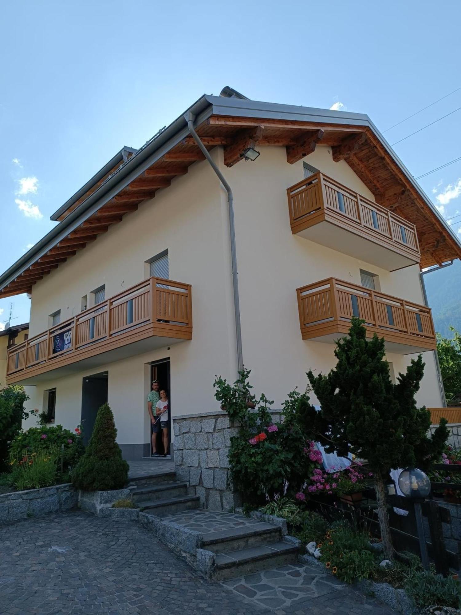 Apartament Mansarda A Carciato, Trilocale In Montagna Dimaro Zewnętrze zdjęcie