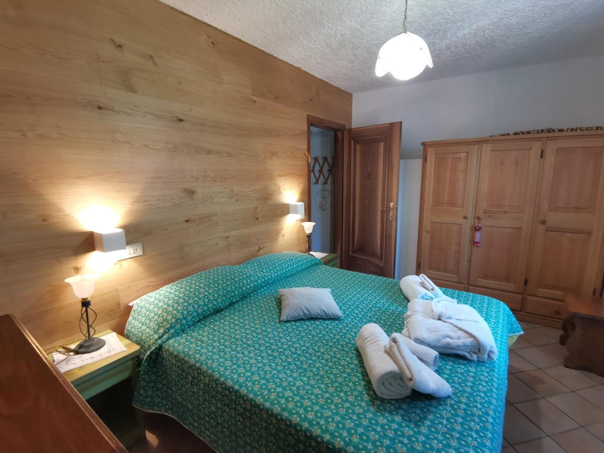 Apartament Mansarda A Carciato, Trilocale In Montagna Dimaro Zewnętrze zdjęcie