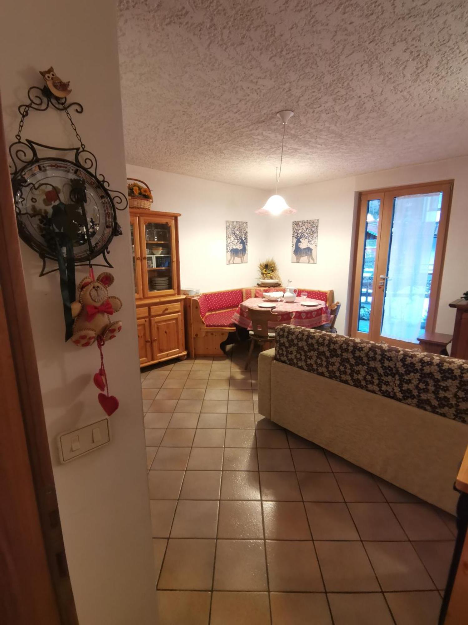 Apartament Mansarda A Carciato, Trilocale In Montagna Dimaro Zewnętrze zdjęcie